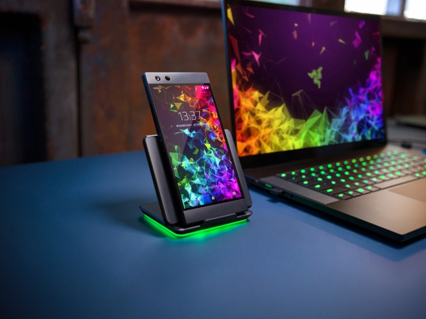Razer анонсувала оновлення Android Pie для ігрового смартфона Razer Phone 2