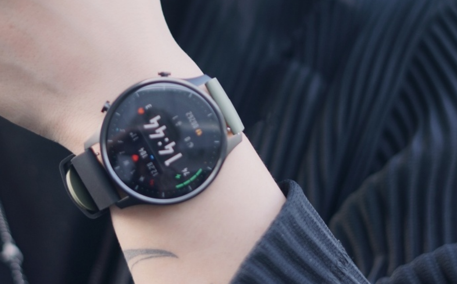 Розкрито характеристики Xiaomi Watch Color разом з живими фотографіями «розумного годинника»