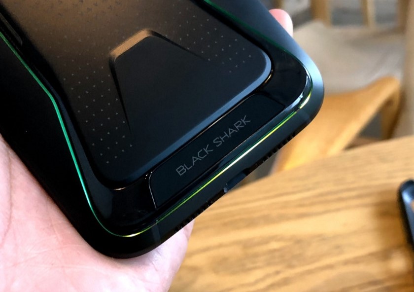 Ігровий смартфон Xiaomi Black Shark 2 «засвітився» на фотографії