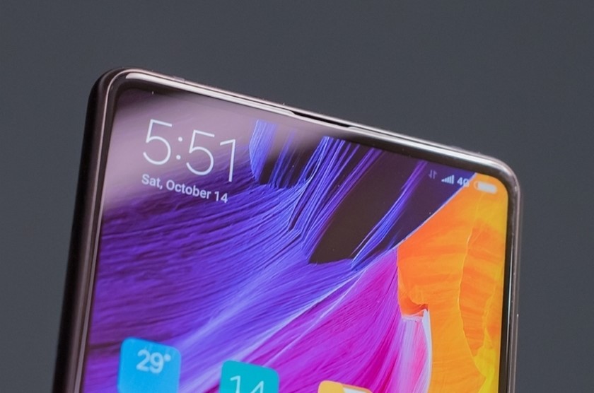 Xiaomi Mi Mix 3 в белом и чёрном цвете показался на новых изображениях