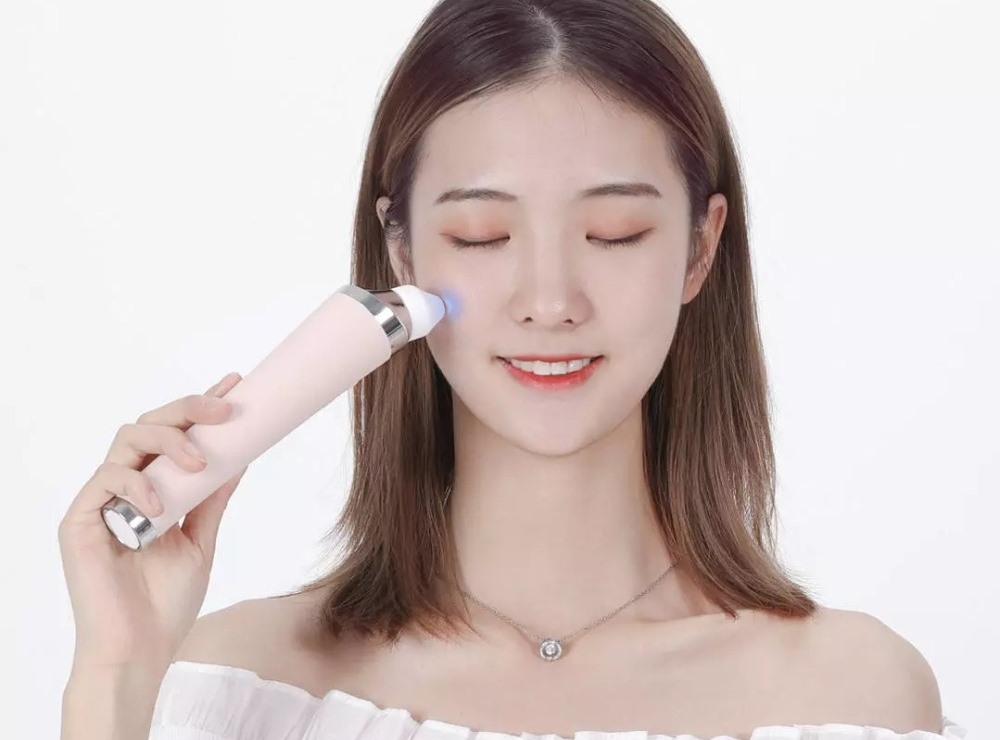 Xiaomi Visual Blackhead Remover: гаджет вакуумного всмоктування для видалення вугрів