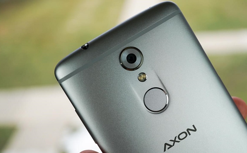 ZTE опубликовала первую фотографию смартфона Axon 9 Pro
