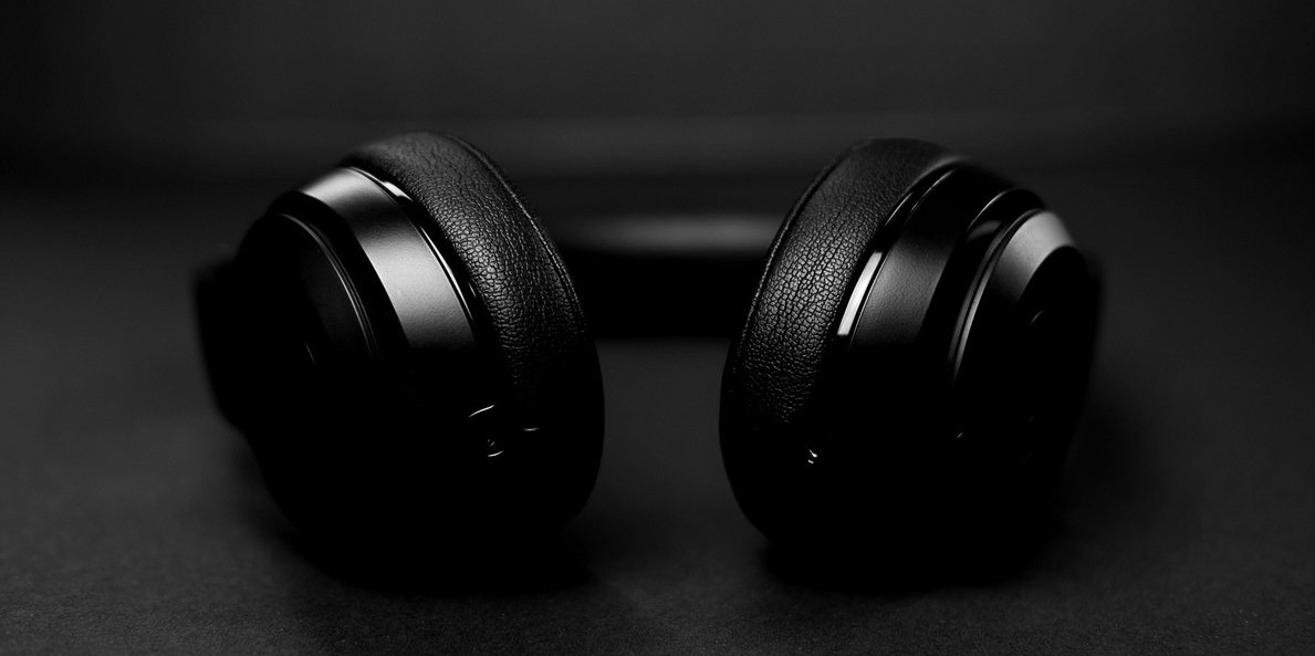 Ausdom Gadgets: Best Wireless, Bluetooth and Noise Cancelling, Safe for Kids Headphones