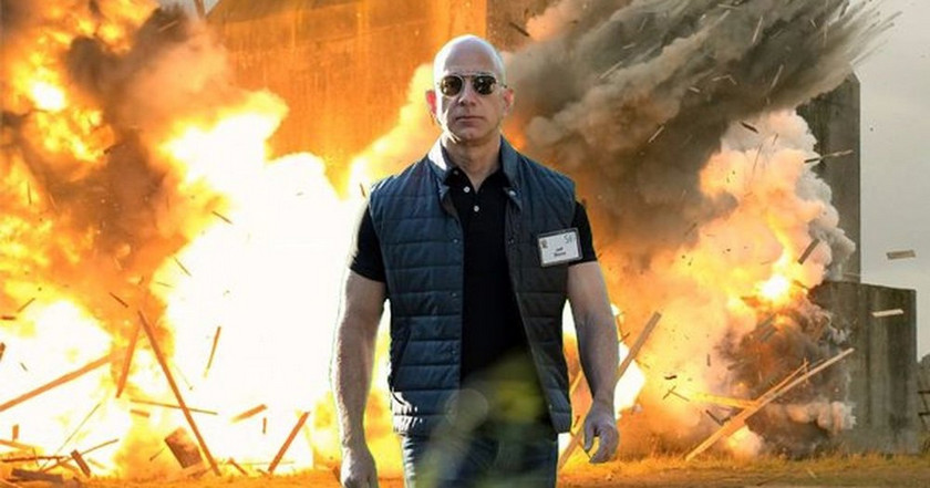 Глава Amazon Джефф Безос обвинил таблоид в шантаже интимными фотографиями