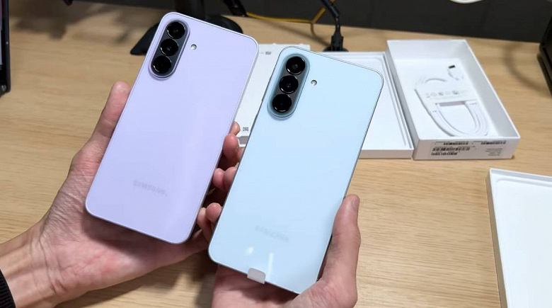 Samsung Galaxy A37 та A57 на відео