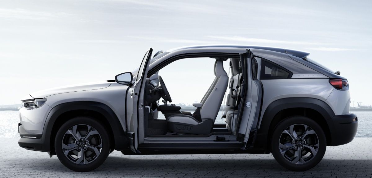 Конкурент Tesla: новий електромобіль від Mazda - Mazda MX-30
