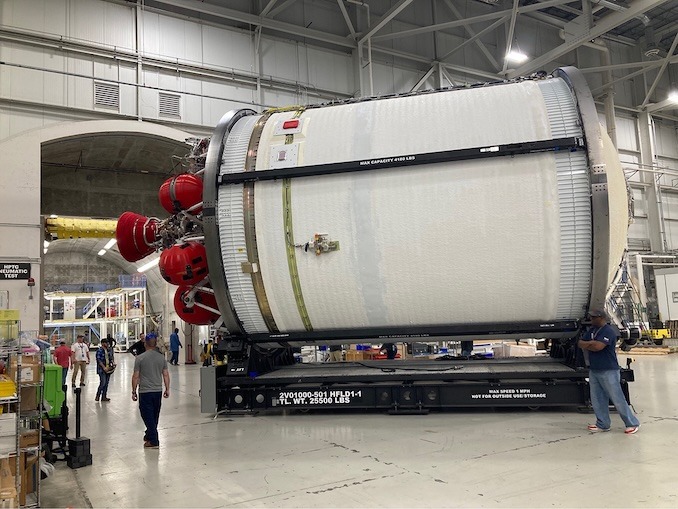 Верхняя ступень Centaur 5 на производственной площадке