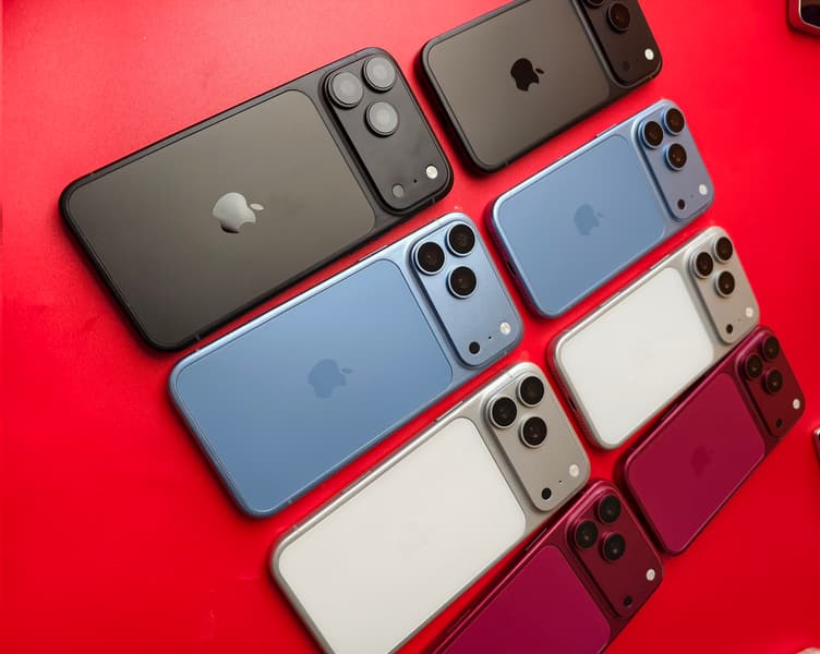 Макети iPhone 18 Pro у чотирьох кольорах