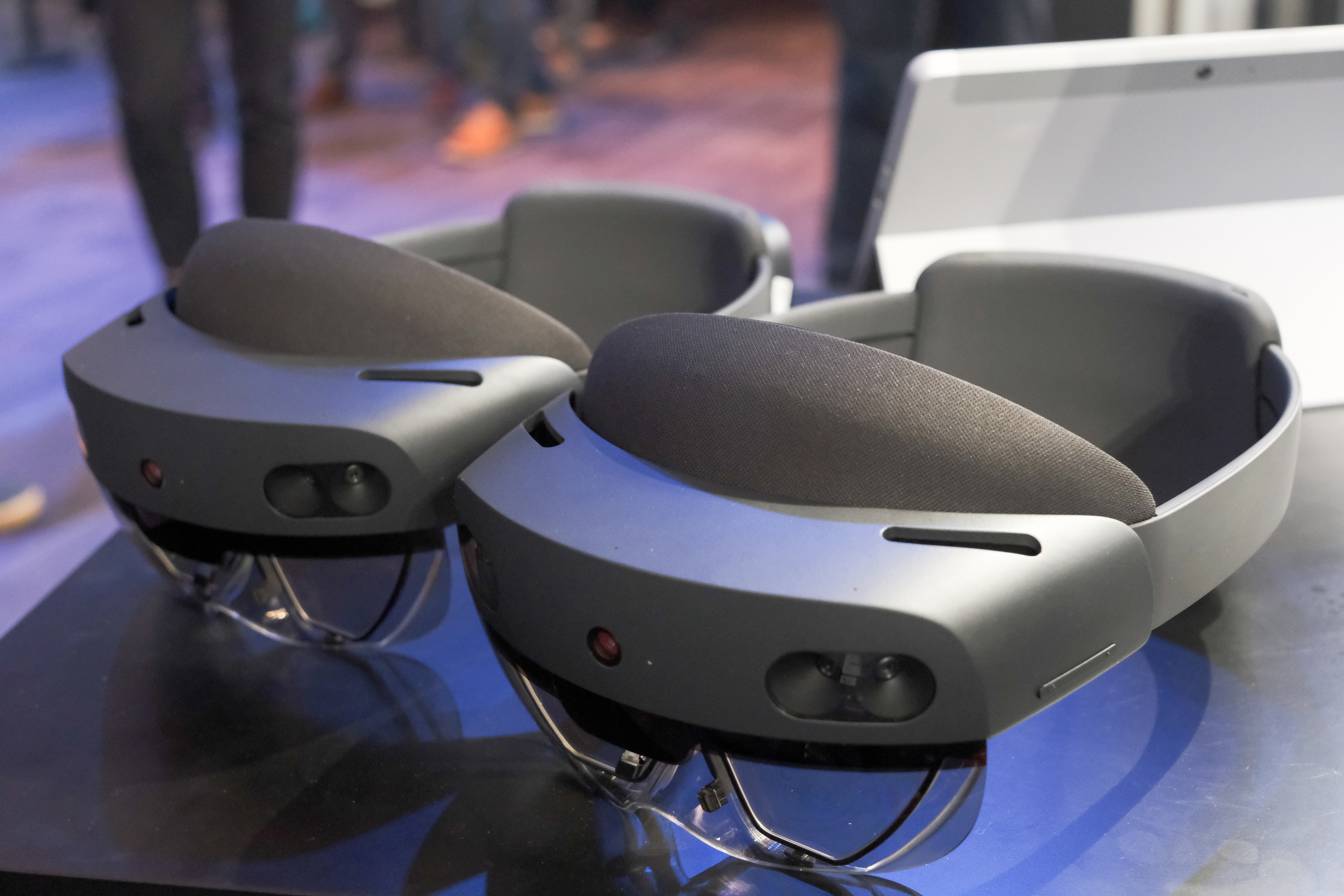 HoloLens 2 надходить у продаж