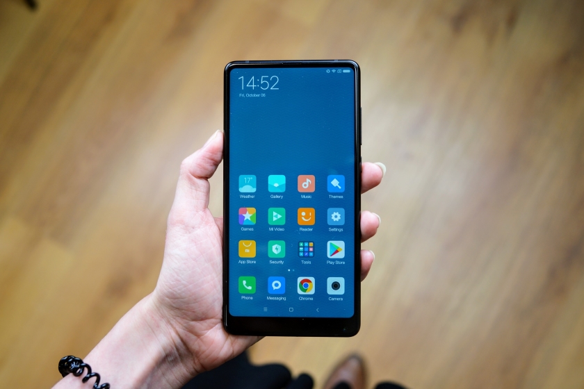 The network has new photos Xiaomi Mi Mix 2S