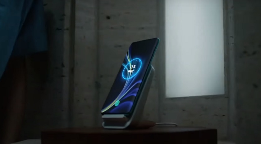 OnePlus представила быструю зарядку Warp Charge 30 Wireless