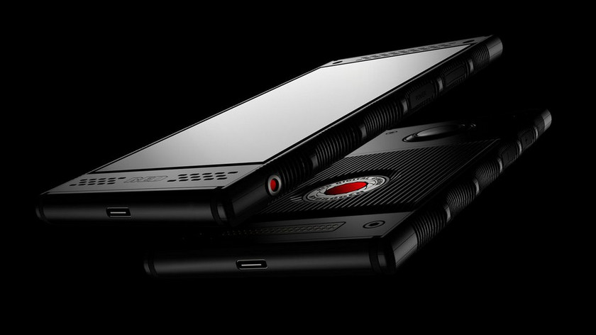 «Голографический» смартфон RED Hydrogen One получил сертификацию FСС, но снова задерживается