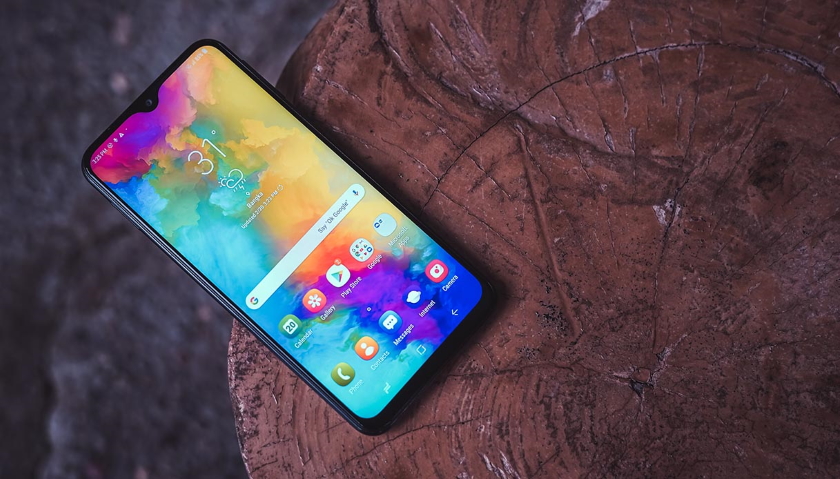 Официальные рендеры Galaxy M30s: тройная камера и сканер отпечатков на задней стороне
