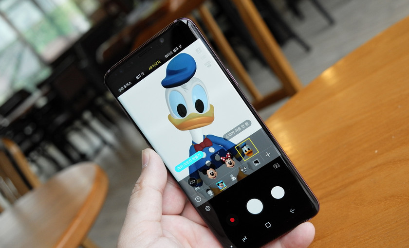 Доходы Samsung упали. Слабые продажи Galaxy S9 — одна из причин