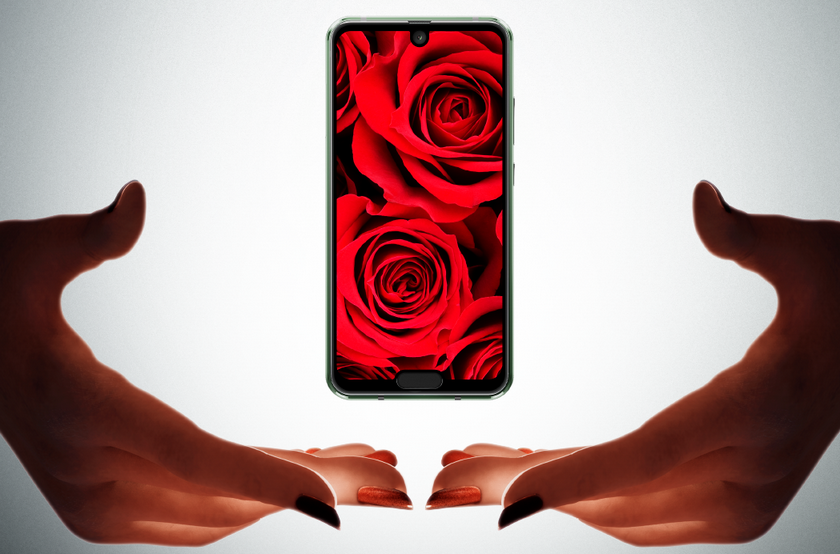 Sharp Aquos R2 Compact получил сразу два выреза в экране