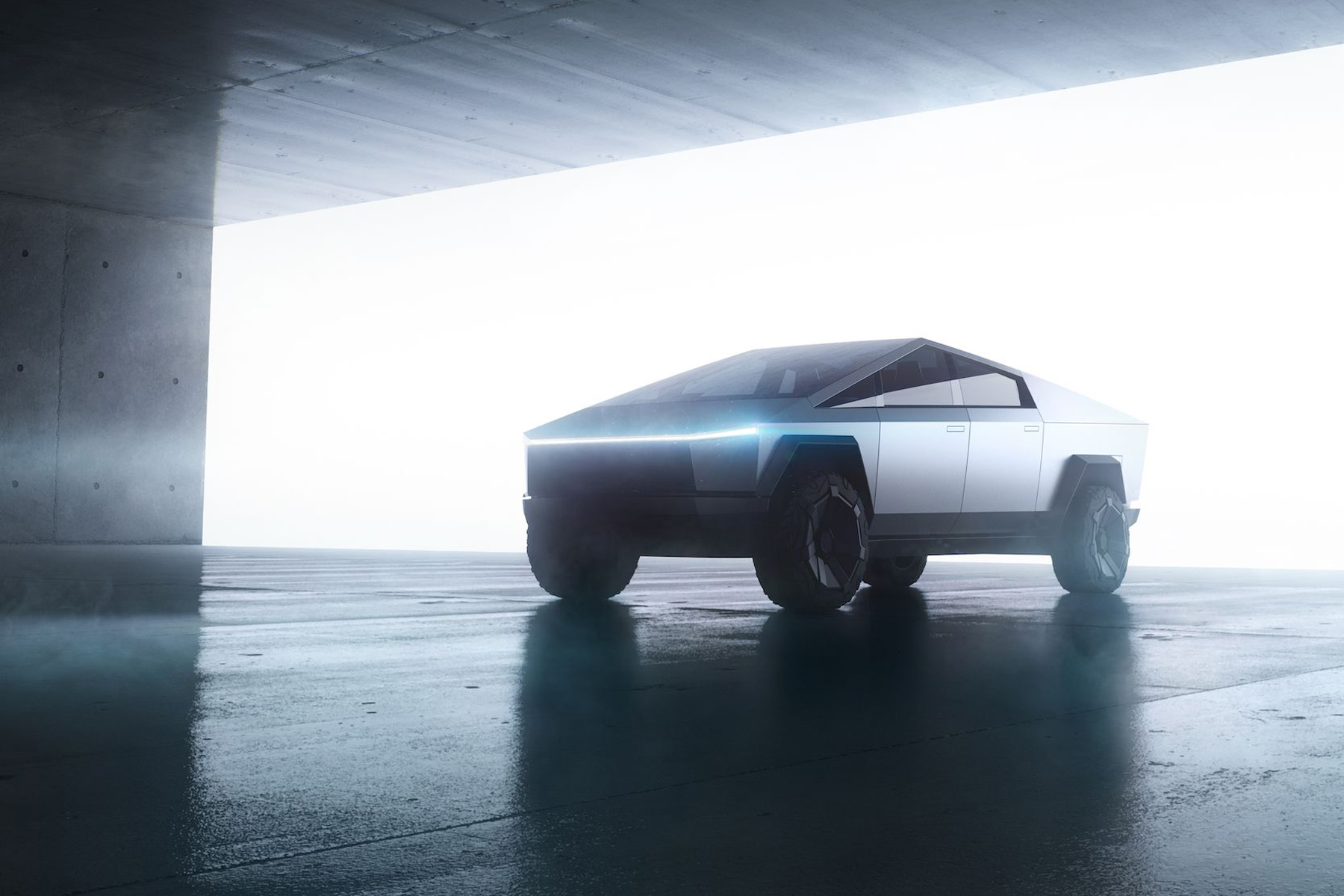 Футуристичний пікап Tesla Cybertruck зібрав вже 250 тис замовлень. Незважаючи на тріщину у склі
