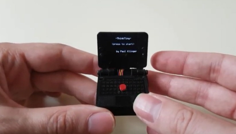 ThinkTiny: крихітний ноутбук з 1-дюймовим дисплеєм