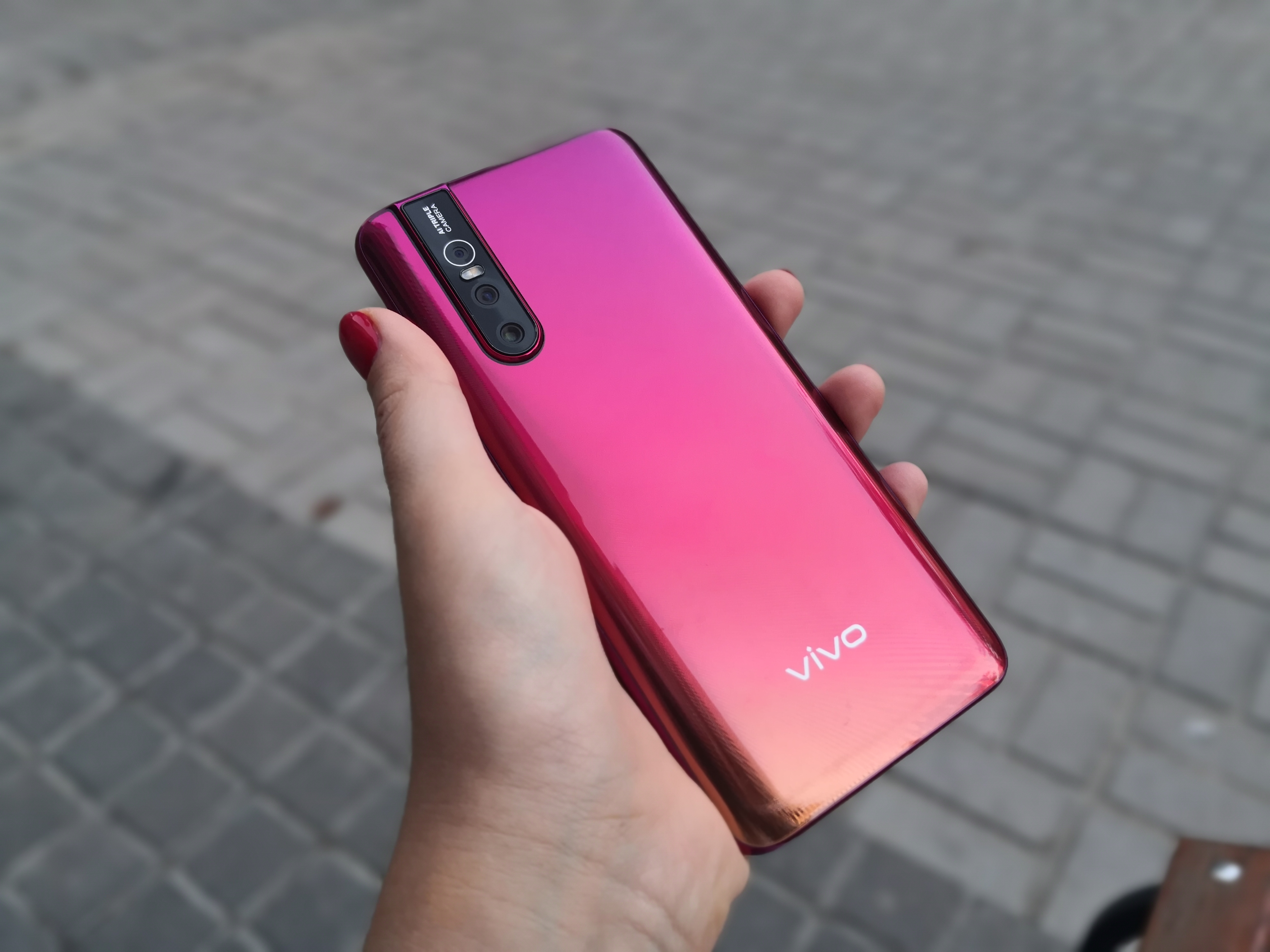 Огляд Vivo V15 Pro: хто на новенького?