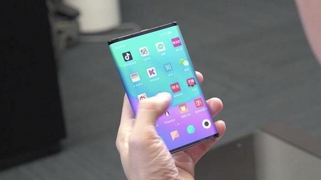 Складаний смартфон Xiaomi показали на якісних рендерах