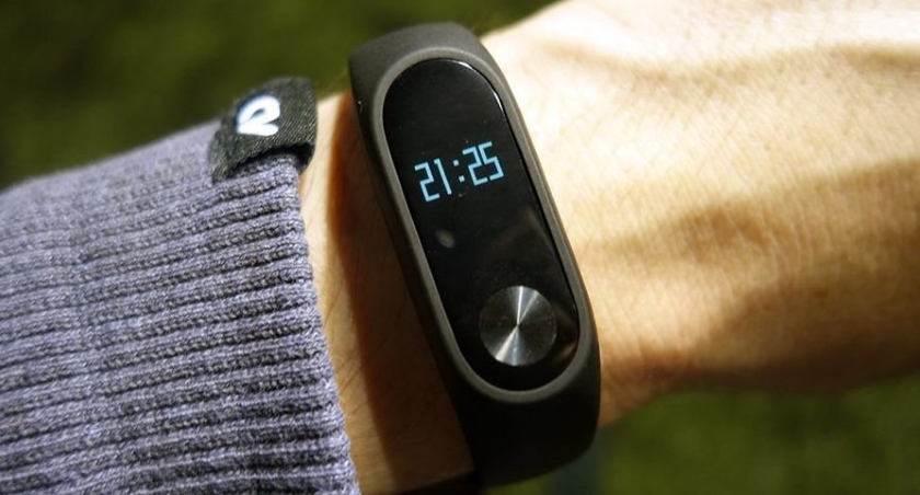Официально: фитнес-браслет Mi Band 3 представят 31 мая