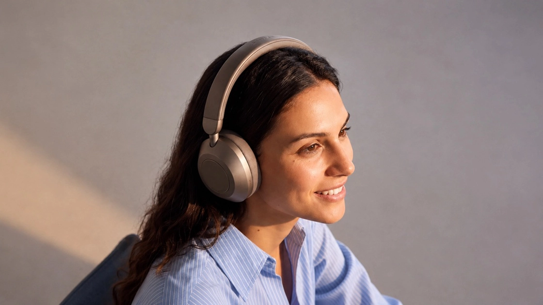 Le Soundcore Space 2 Pro embarque 14 microphones et promet jusqu'à 60 heures d'autonomie.