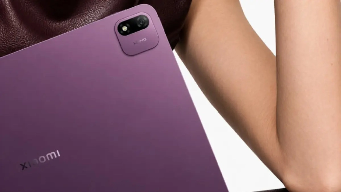 The Xiaomi Pad 9 Pro Max is available in three color options with a choice of standard glossy or nano-textured Soft Light Screen.