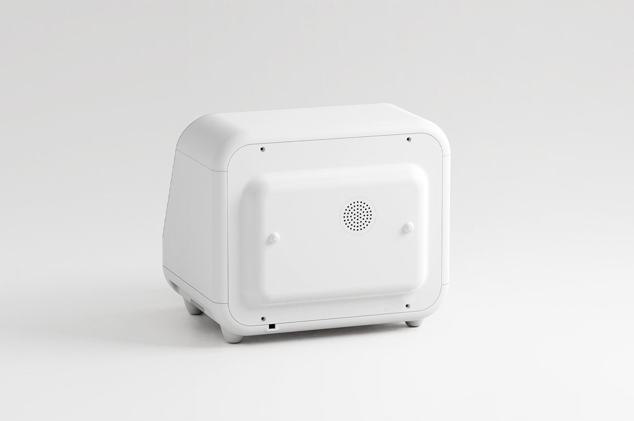 This at-home sanitation device disinfects your dishes using ultraviolet rays-6