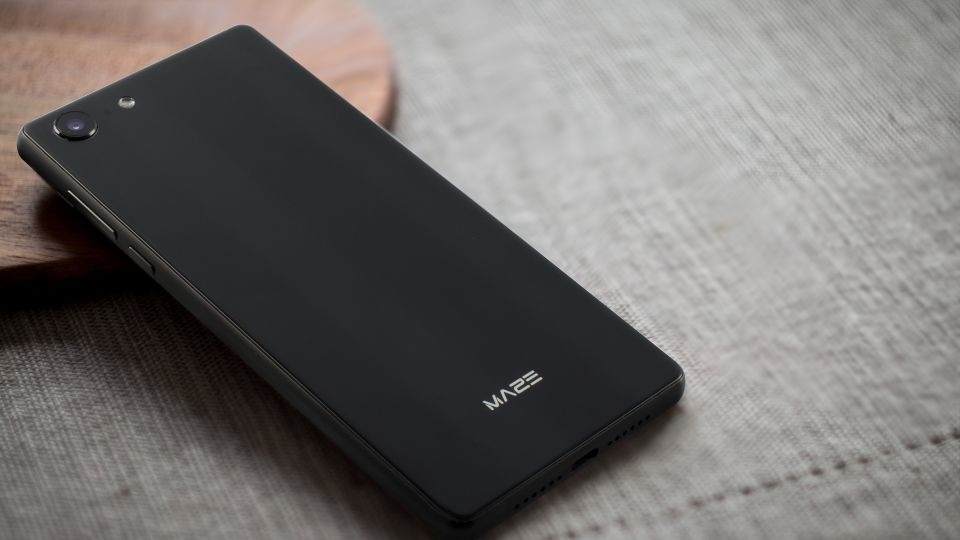 Maze Alpha X на 128 ГБ уже доступен для покупки-2 ^58CC57BAC502938657A243245F8886328F186FB58896A0A865^pimgpsh_fullsize_distr.jpg