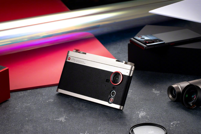 Перевоплощение телефона Nubia Z80 Ultra в ретро-фотокамеру