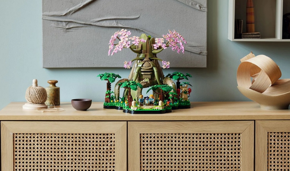 Dans le cadre d'une collaboration intéressante entre Nintendo et LEGO, le premier constructeur sur le thème de The Legend of Zelda a été annoncé. Il vous permettra d'assembler deux variantes du Grand Arbre de Deku.