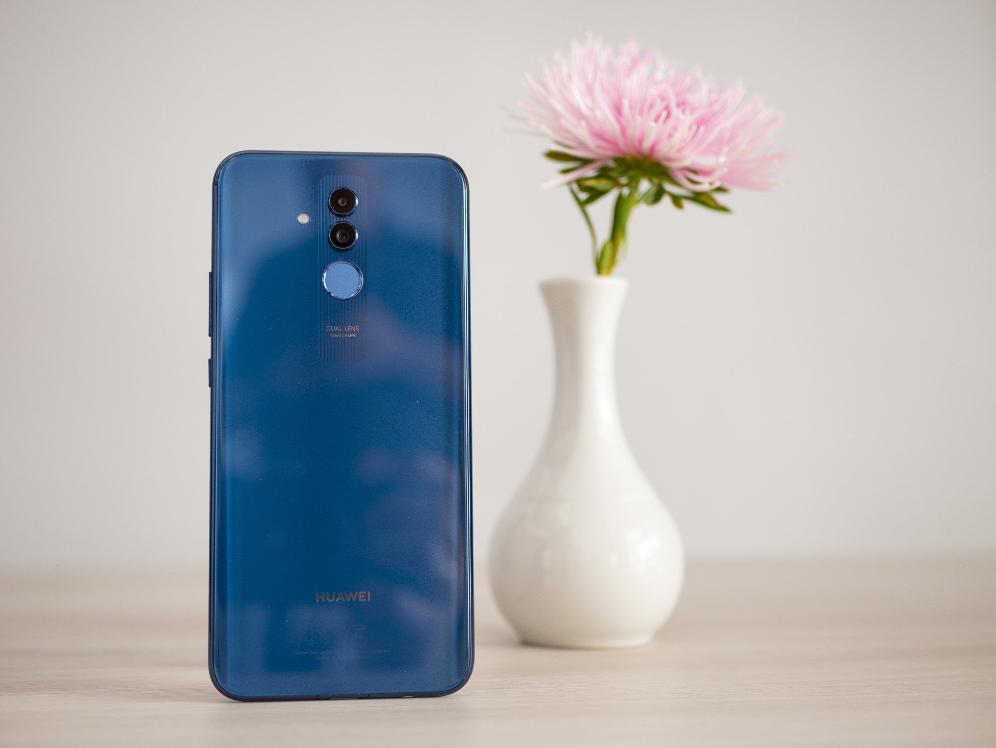 01_huawei_mate_20_lite_pw.jpg