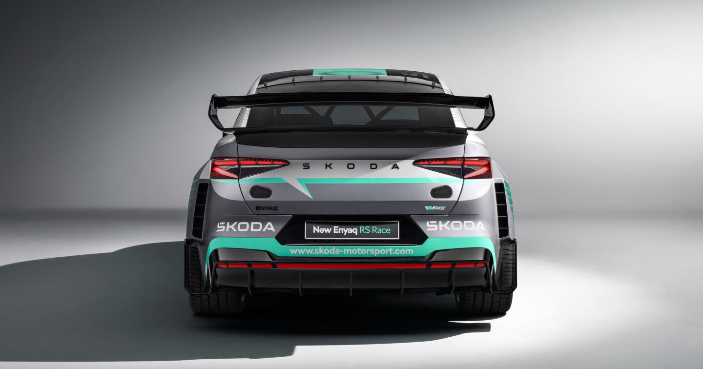 Skoda Enyaq RS Race body design