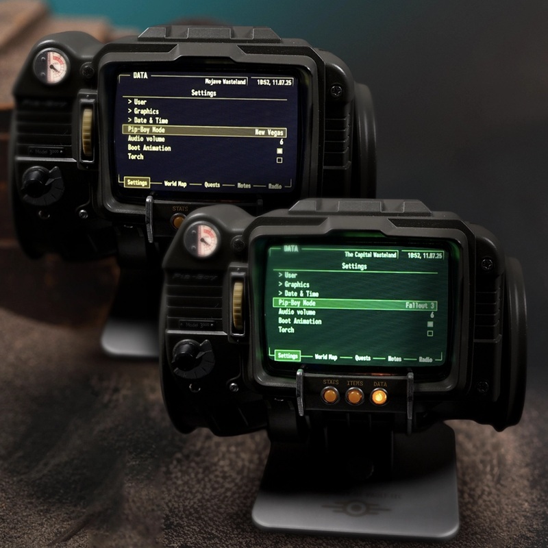 Pip-Boy 3000 replica image 1