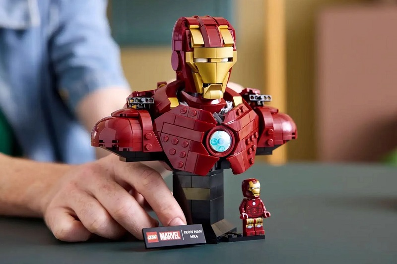 Міні-бюст Залізної людини з LEGO