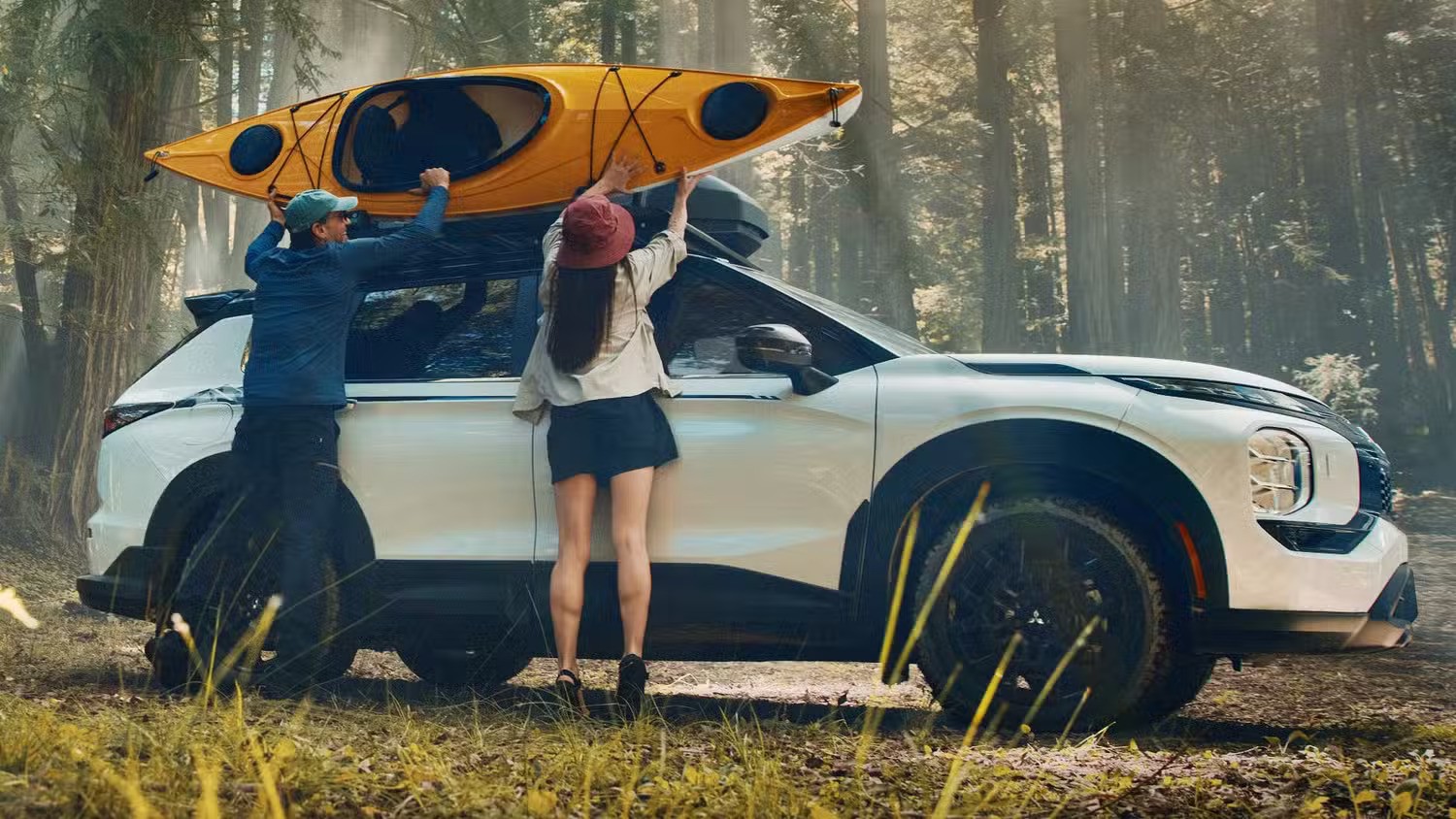 Спереду Mitsubishi Outlander 2025 Trail Edition