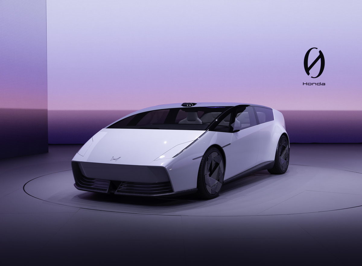 Prototype Honda 0 Saloon.