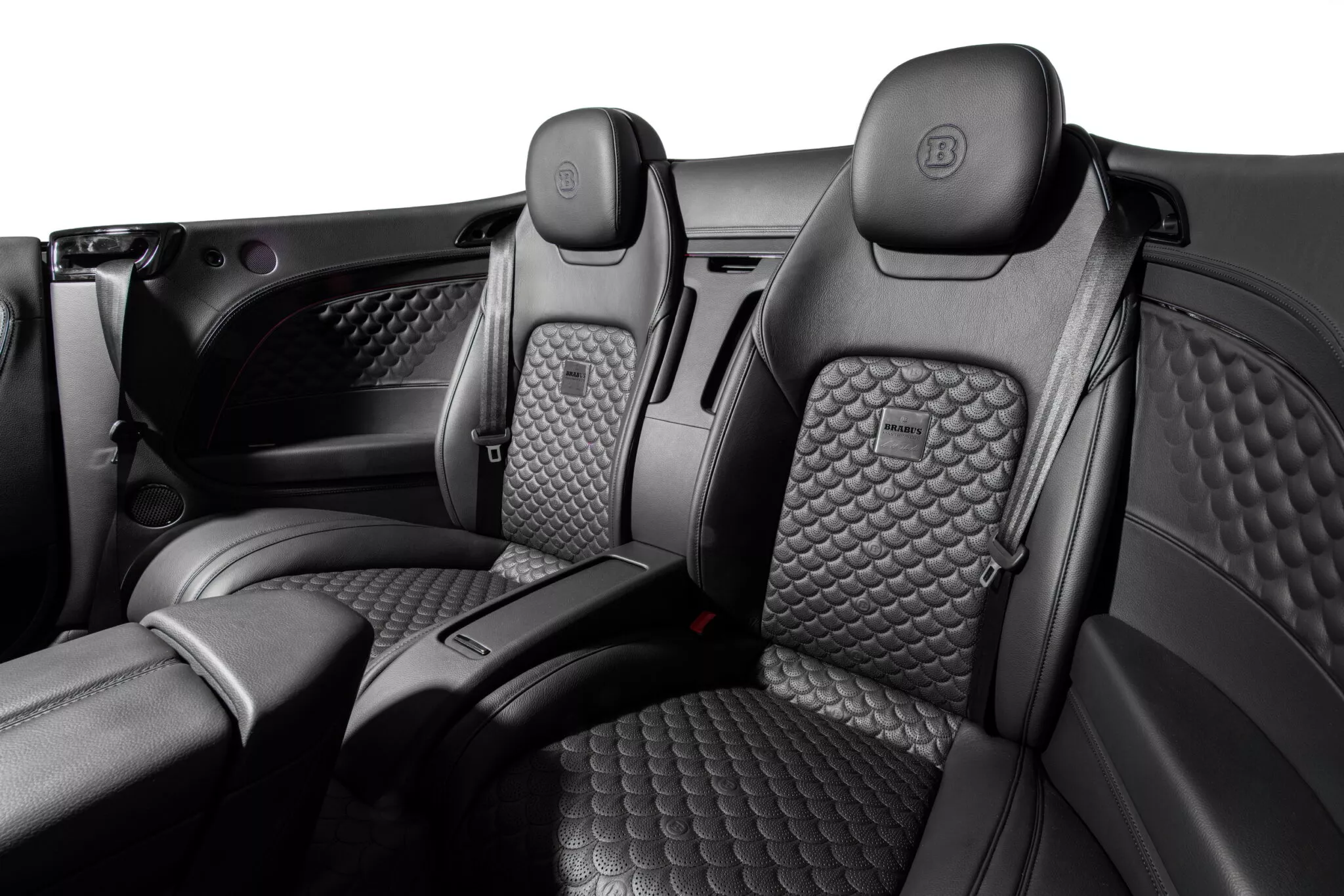 Деталі оформлення інтер'єру Brabus 900