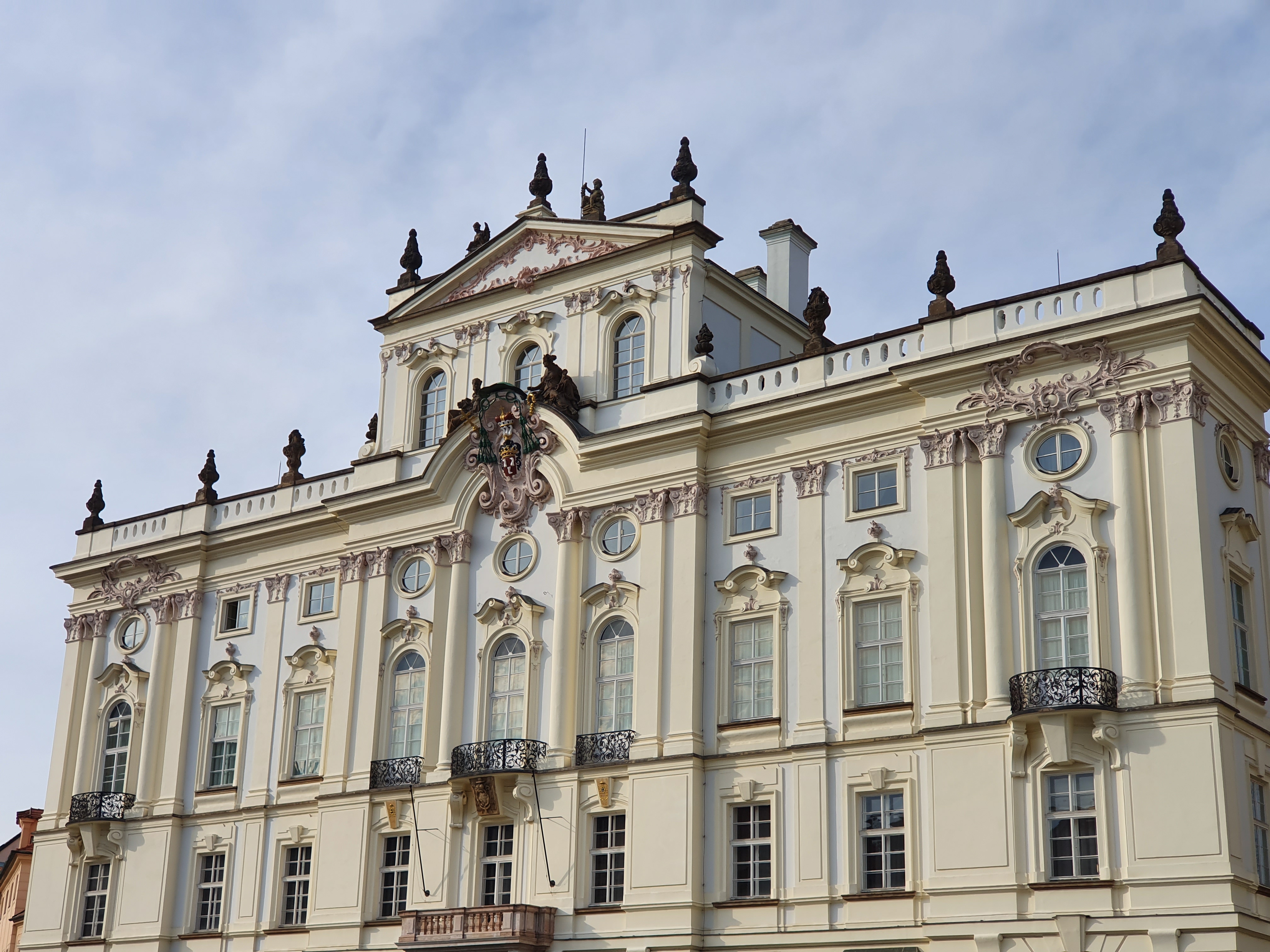 Огляд Samsung Galaxy S10+: ювілейний флагман з п'ятьма камерами-385