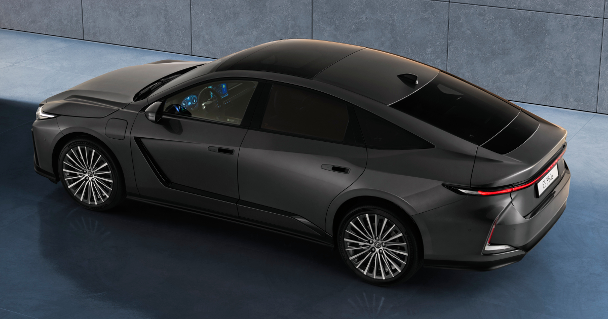 Lexus ES 2026 - exterior view 2