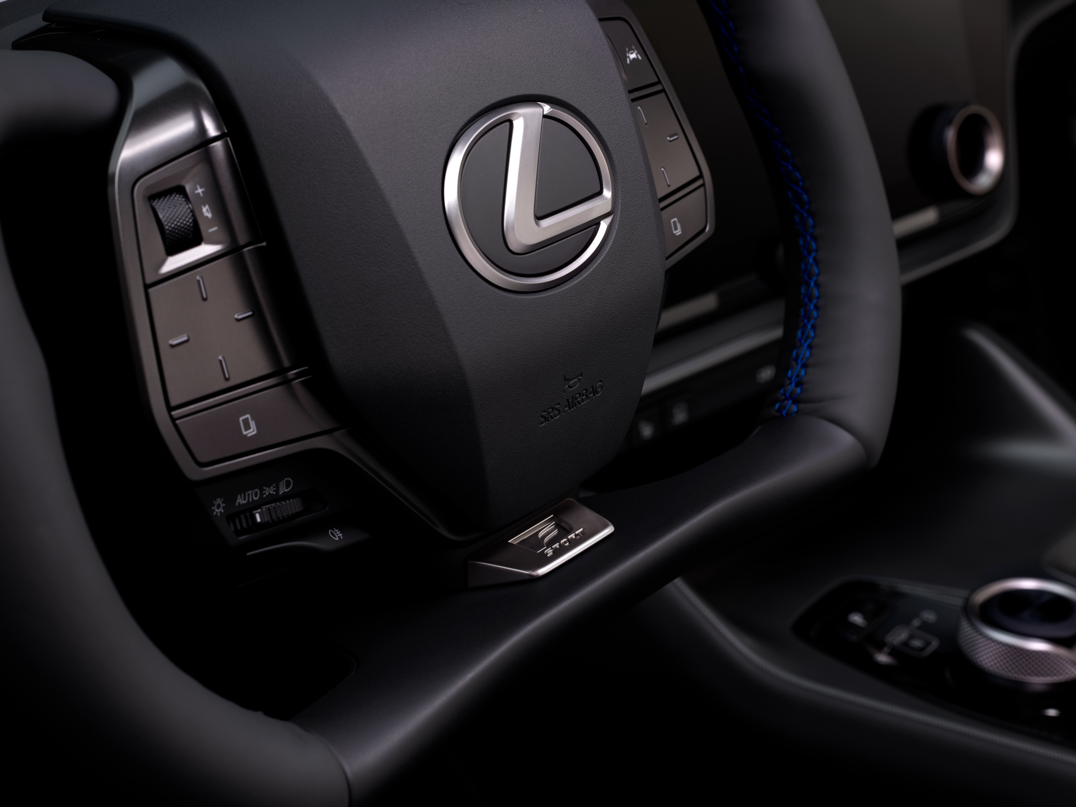L'intérieur modernisé de la Lexus RZ 2025 - image 1