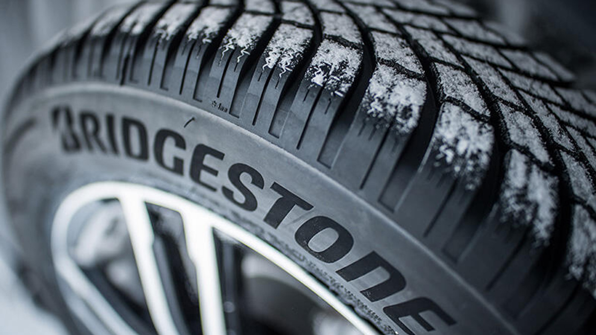 Bridgestone Blizzak LM005 tyres for Porsche Panamera