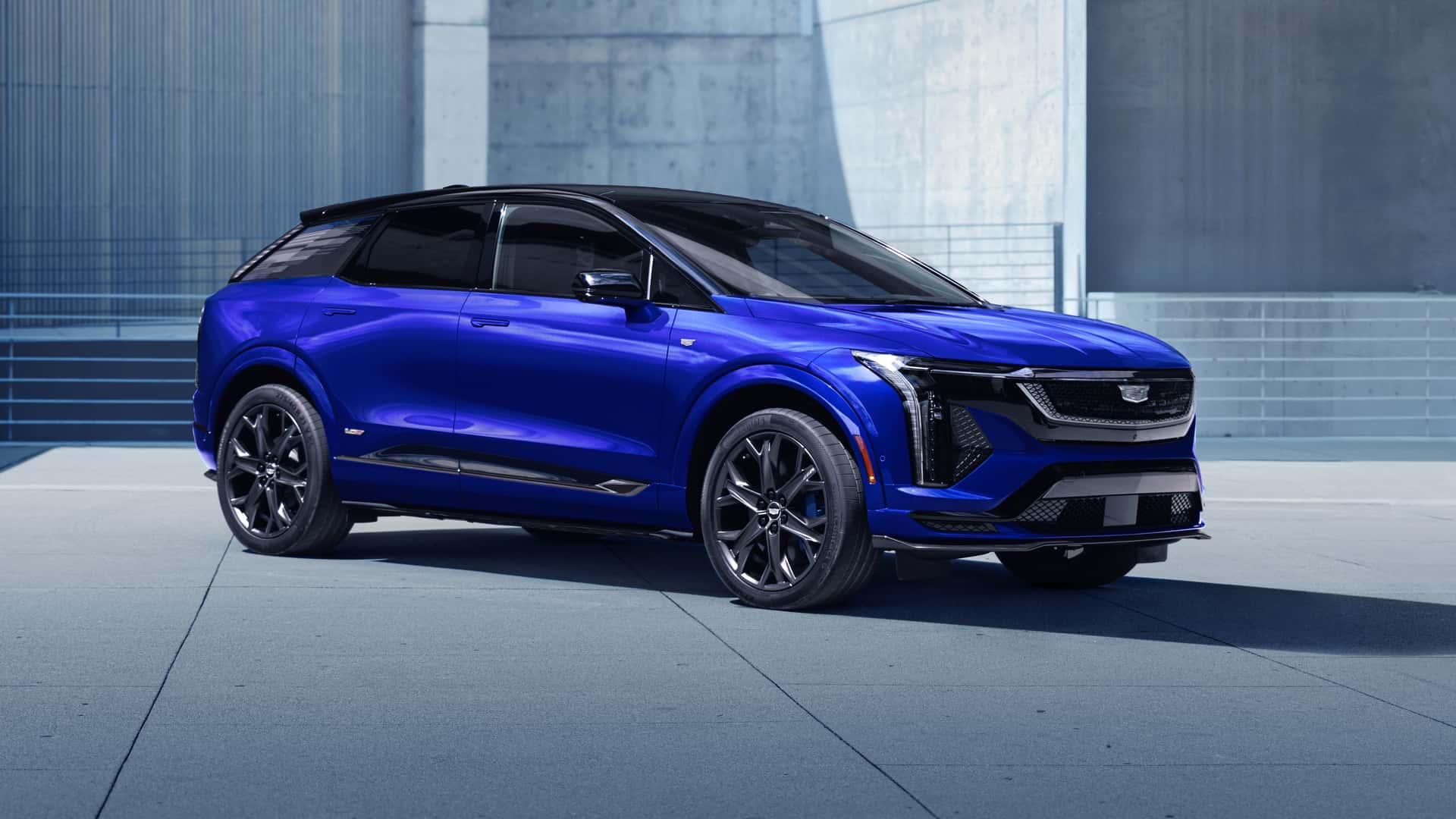 2026 Cadillac Optiq V у русі