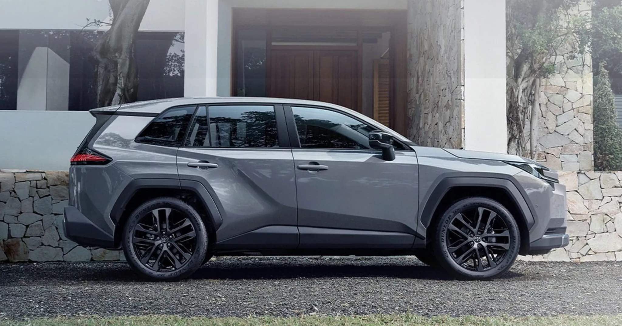 Side profile of FAW-Toyota RAV4