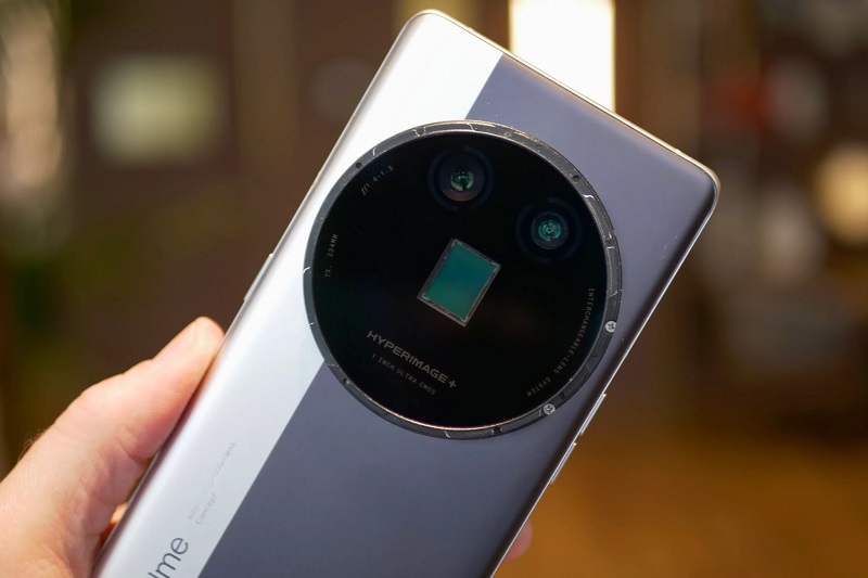 Lens mount for Realme smartphone