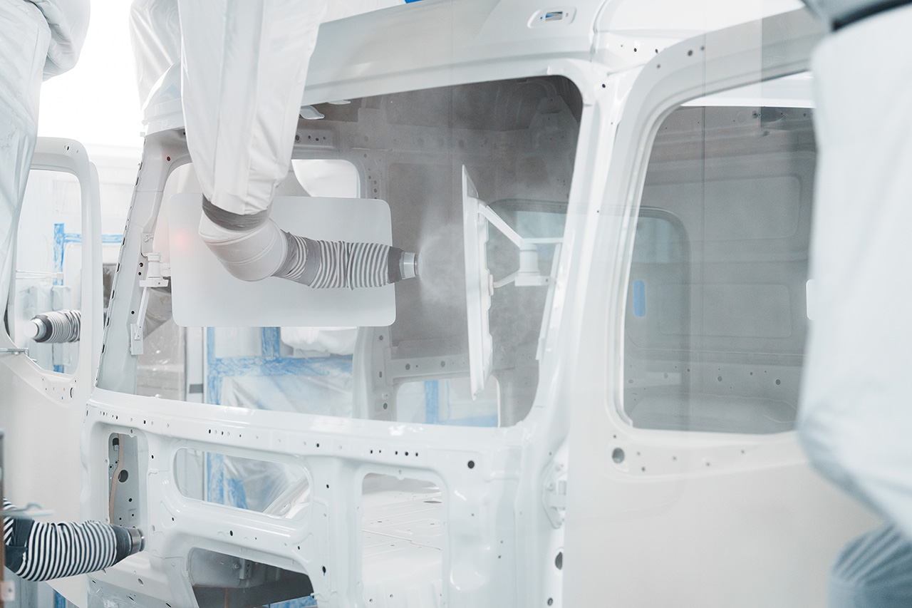 Peinture de la cabine du camion Mercedes-Benz