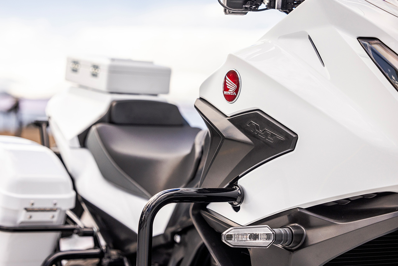 Honda NT1100 Police мотоцикл 13