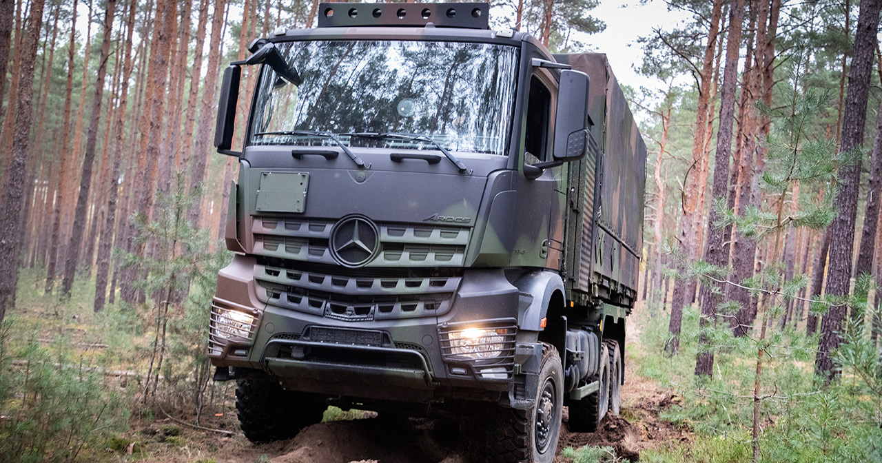 Mercedes-Benz Arocs all-wheel drive truck