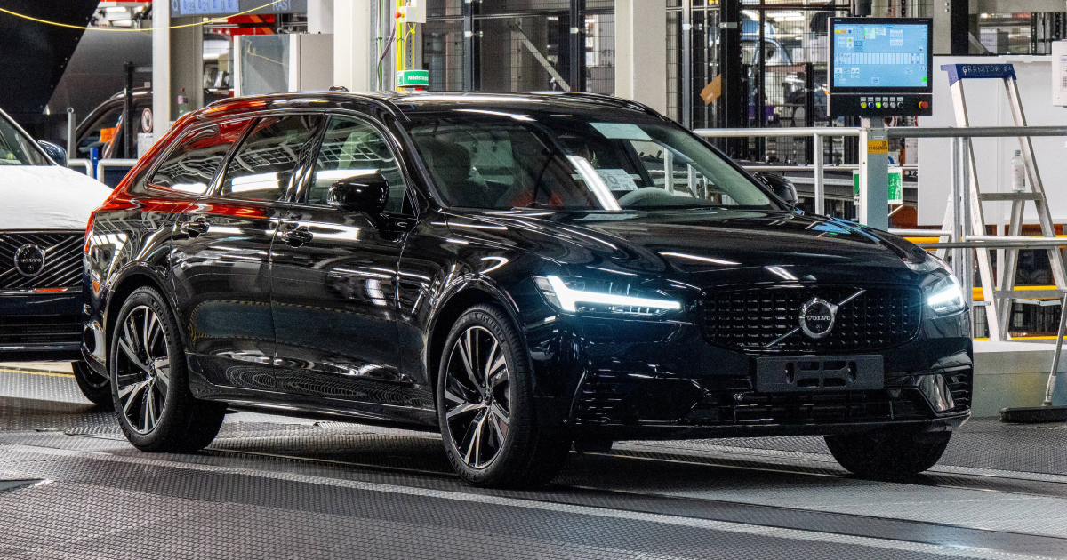 Последний сход Volvo V90 с конвейера