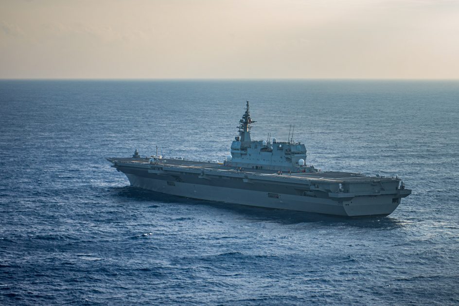 Le porte-hélicoptères japonais JS Izumo effectuera des exercices avec des avions de combat de cinquième génération F-35B Lightning II au large des côtes américaines.