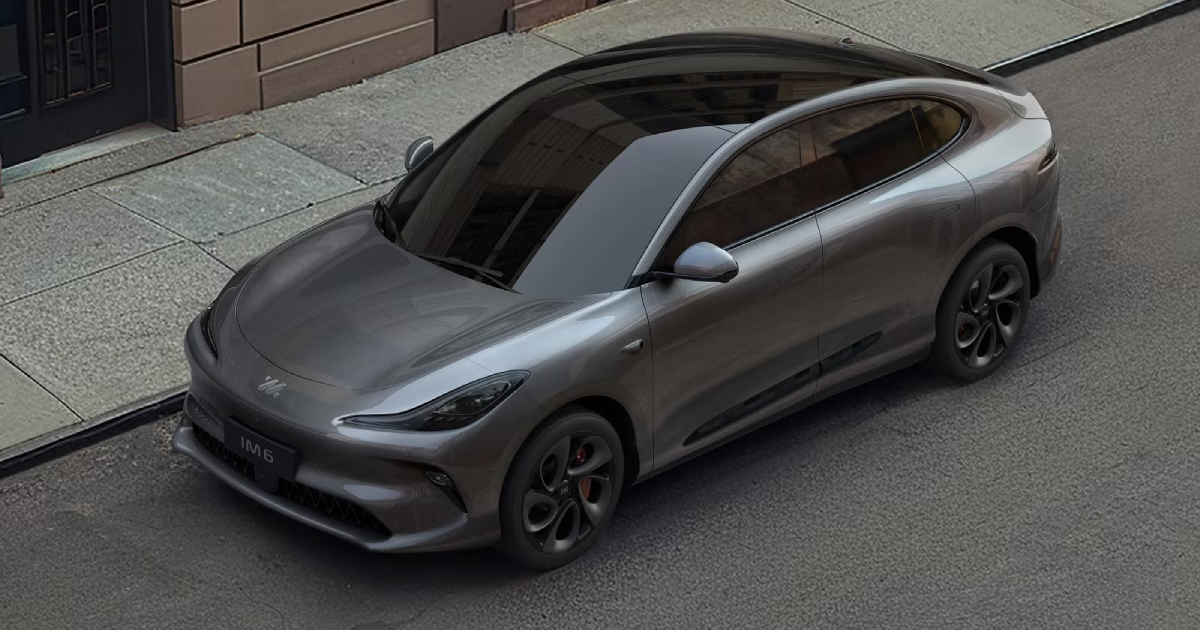 Силует електричного кросовера MG IM6